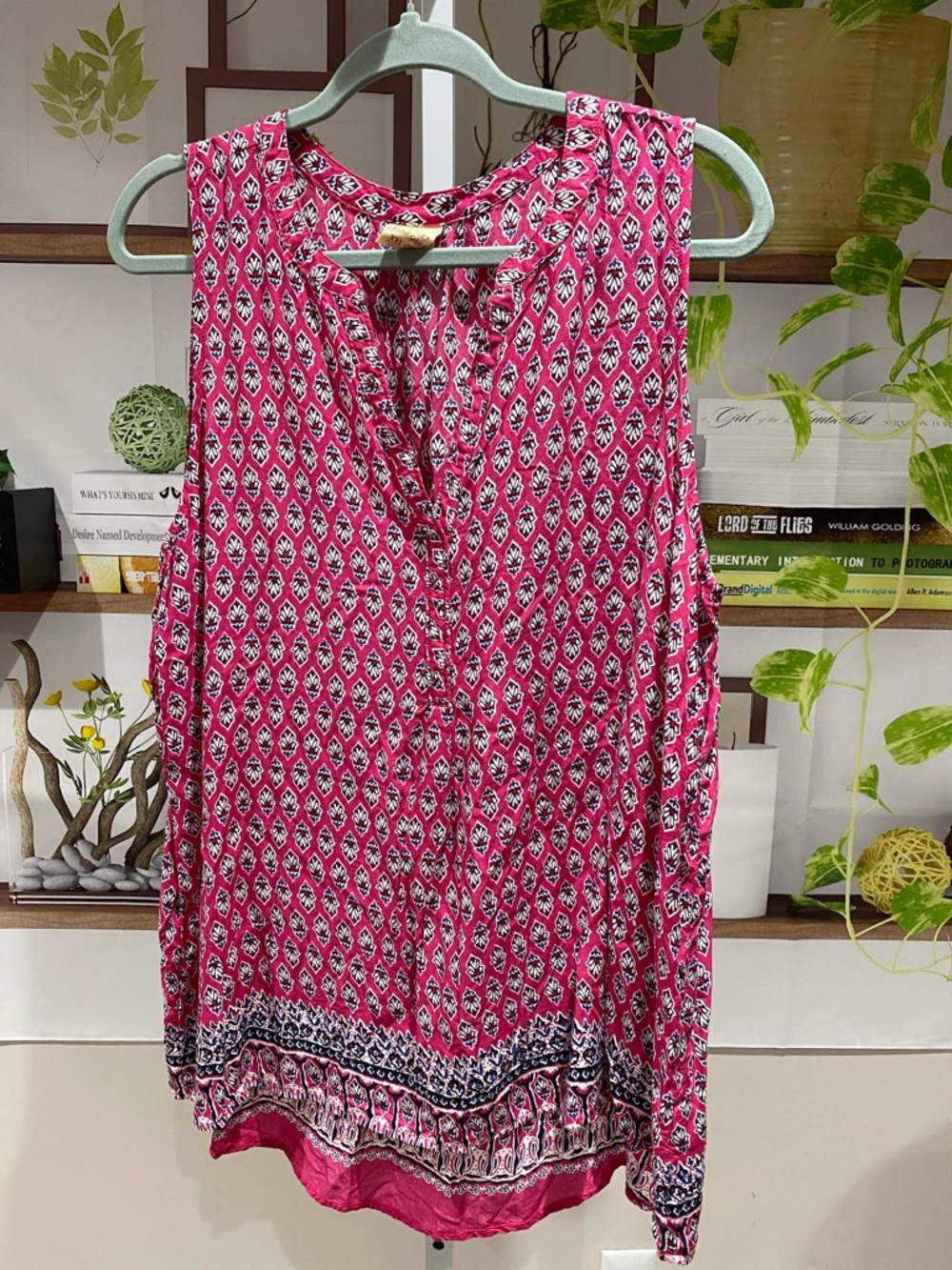 Faded Glory Pink Printed Sleeveless V-Neck Camisole XXL. Ptp is 23.